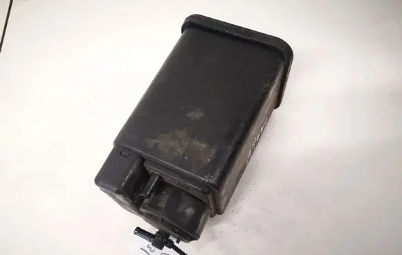 Active carbon filter fuel vapour canister