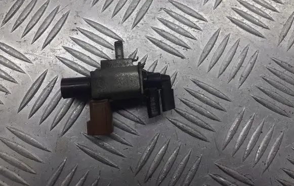 Mazda 6 Vacuum valve 5T46597