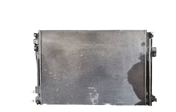 Chrysler Pacifica Radiator set 68217314AD 68217321AC