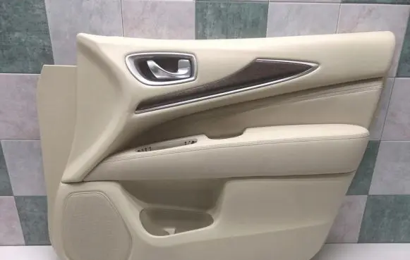 Infiniti QX60 L50 Front door card panel trim