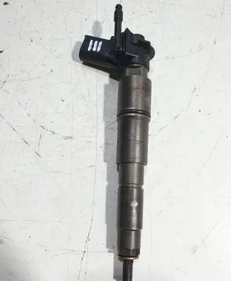 Fuel injector
