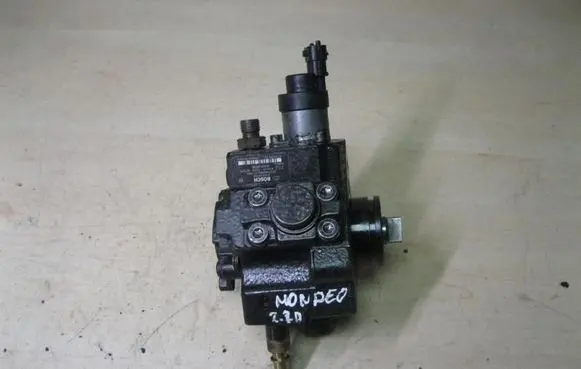 Ford Mondeo MK IV Fuel injection high pressure pump 9683268980