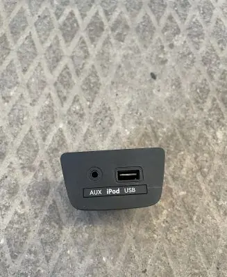 Hyundai i30 USB socket connector 96120A5000 A5000 GDMCA1308140598