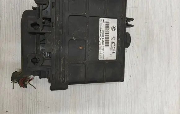 Skoda Fabia Mk1 (6Y) Gearbox control unit/module 001927731R