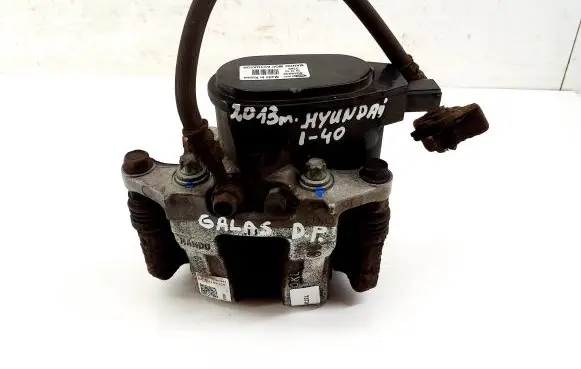 Hyundai i40 Rear brake caliper