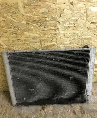 BMW 7 E65 E66 Coolant radiator