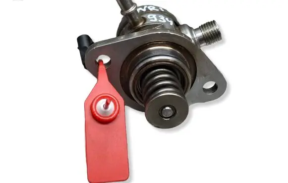 Renault Espace VI Mechanical fuel pump S26312934 8201742489