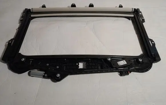 BMW X7 G07 Sunroof glass 9464911