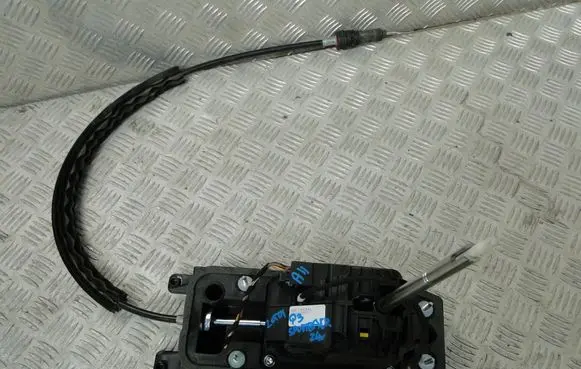 Audi Q3 F3 Gear shifter/selector 