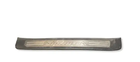 Hyundai Santa Fe Front sill trim cover 858812B000
