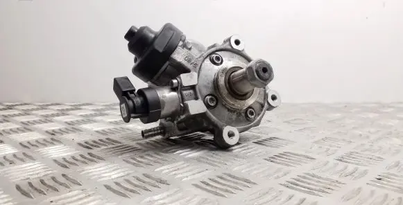 Audi A3 S3 8V Fuel injection high pressure pump 04L130755D