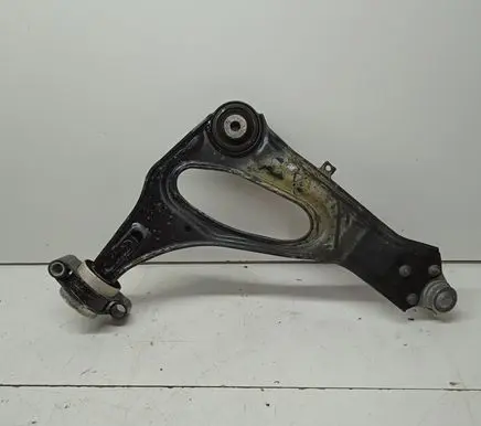 Mercedes-Benz Vito Viano W447 Front lower control arm/wishbone A4473307500