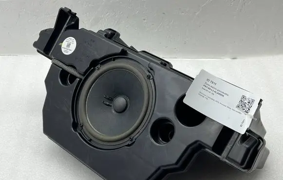 Audi A5 Subwoofer speaker 8W9035382B