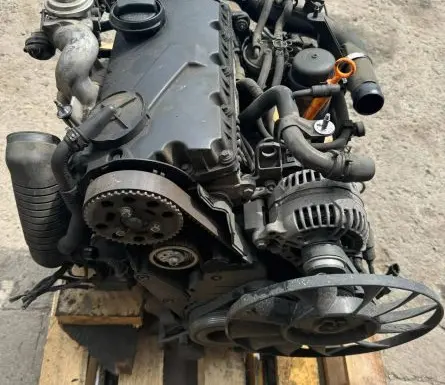 Volkswagen PASSAT B5.5 Engine AVB