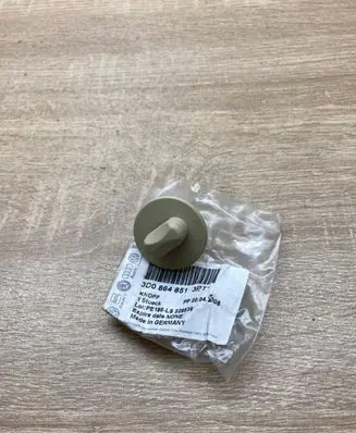 Volkswagen Golf V Floor mat clip fixing clamp 3D0864851
