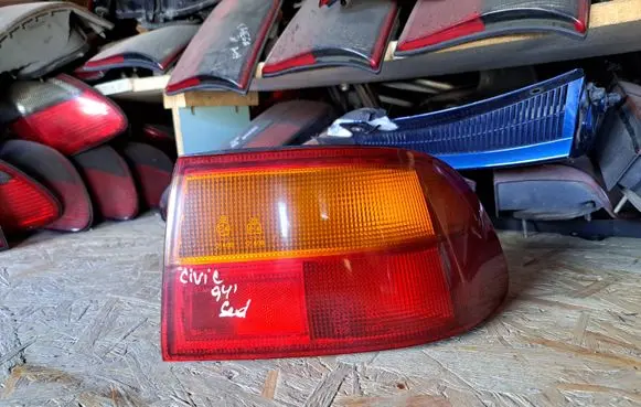 Honda Civic Rear/tail lights 0431128
