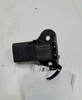 Volkswagen Transporter - Caravelle T5 Air pressure sensor 03C906051F 0261230235