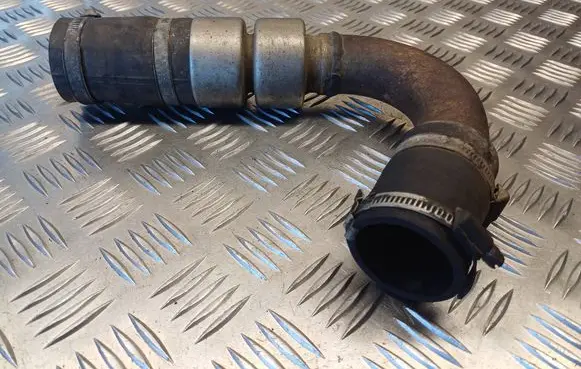 Intercooler hose/pipe