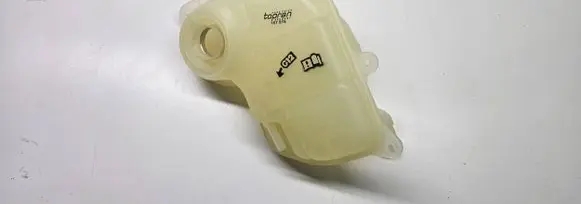 Audi A4 S4 B7 8E 8H Coolant expansion tank/reservoir 8D0121403L 107519755