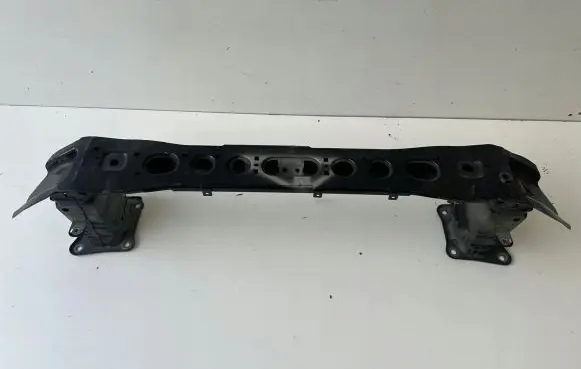 Ford Focus Front bumper cross member F0C172803