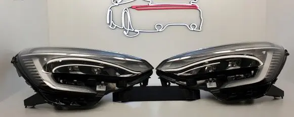 Renault Clio V Headlights/headlamps set 