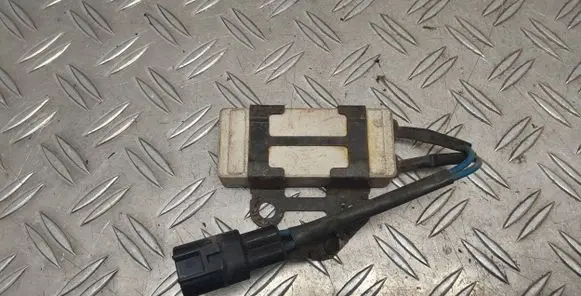 Toyota Corolla Verso AR10 Coolant fan relay 2468103560