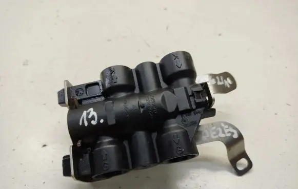 BMW 3 G20 G21 Thermostat 8481575 8481574
