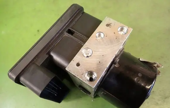 Ford Focus ABS Pump 3M51-2C405-HB