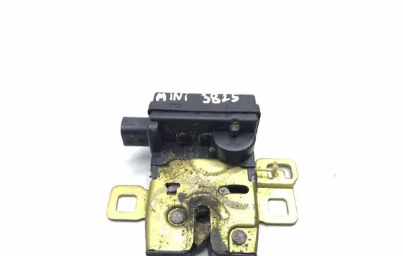 Mini One - Cooper R50 - 53 Tailgate/trunk/boot lock/catch/latch K3825