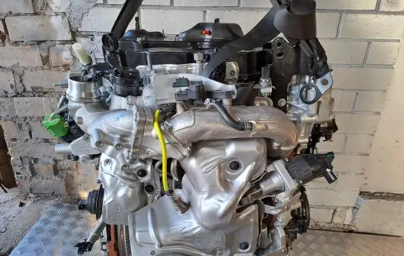 Renault Master III Engine 100019080R M9TG726 M9T726