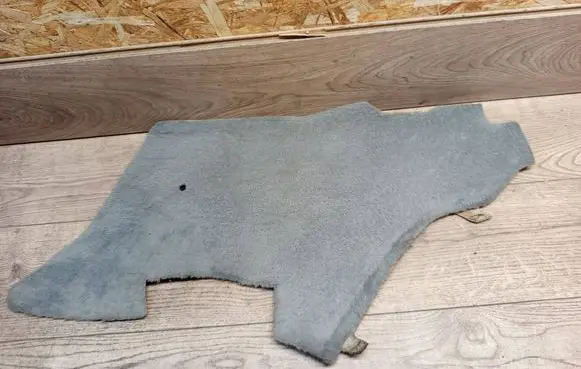 Mercedes-Benz E W124 Interior carpet