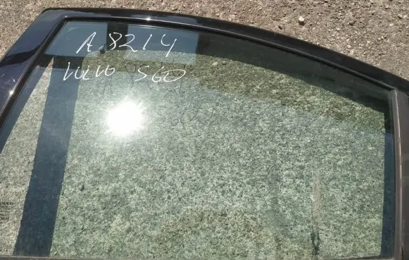 Volvo S60 Rear door window glass
