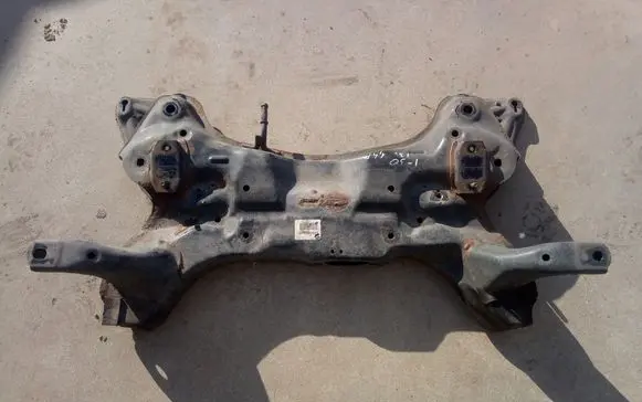 Hyundai i30 Front subframe