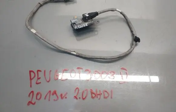 Peugeot 3008 II Lambda probe sensor 9817308880