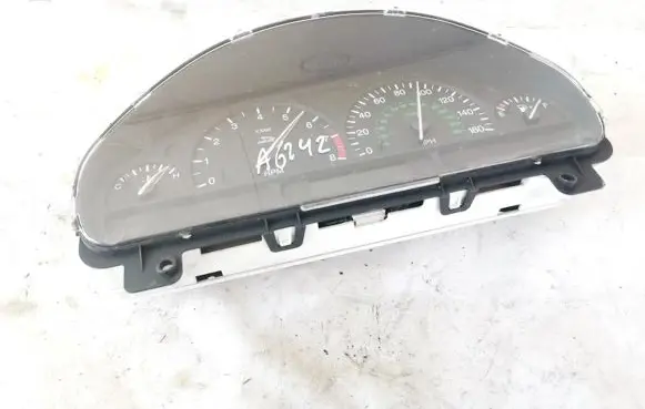 Jaguar S-Type Speedometer (instrument cluster) fpnxr810849bm fpn-xr8-10849-bm