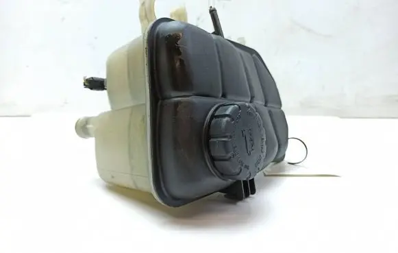Mercedes-Benz C W203 Coolant expansion tank/reservoir 2035000049