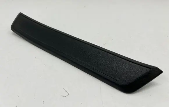 Lexus ES VII XZ10 Rear sill trim cover 6791533180