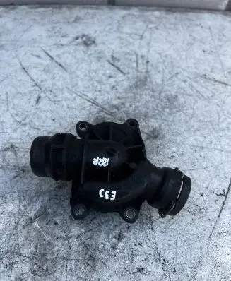 Thermostat/thermostat housing