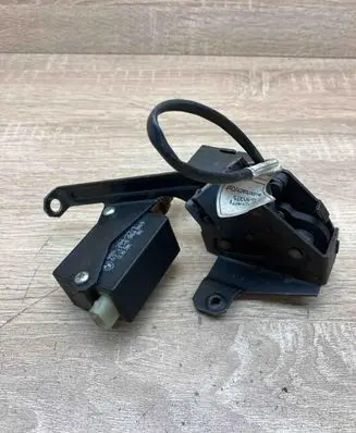 BMW 5 E39 Central locking motor 8384069 8381137 8238469