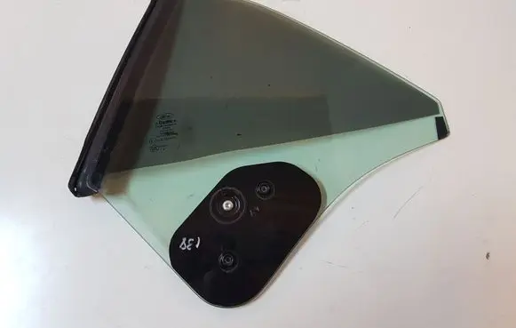 Ford Mustang VI Rear side window FR3B7629865A