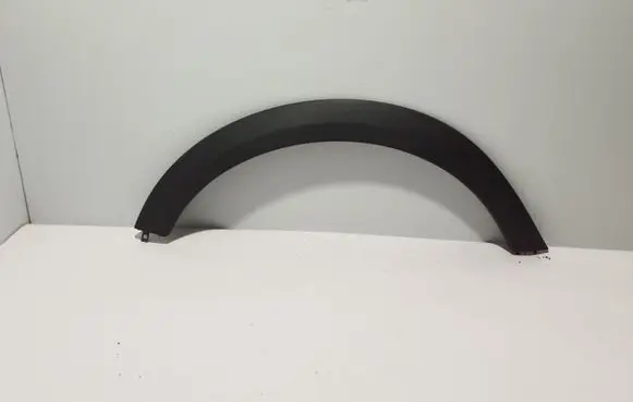 Fender trim (molding)
