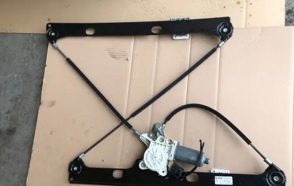 Mercedes-Benz Vaneo W414 Front door window regulator with motor A4147200246