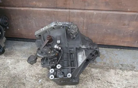 Toyota Yaris Electric car Transmission 