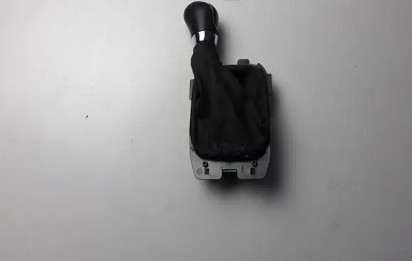 Ford Ecosport Gear lever shifter trim leather/knob 