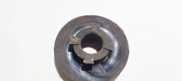 Renault Clio III Front coil spring rubber mount 8200218906 55034ax600