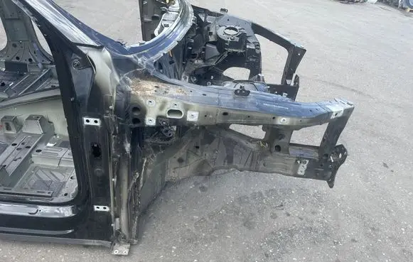 Audi e-tron Front quarter panel 