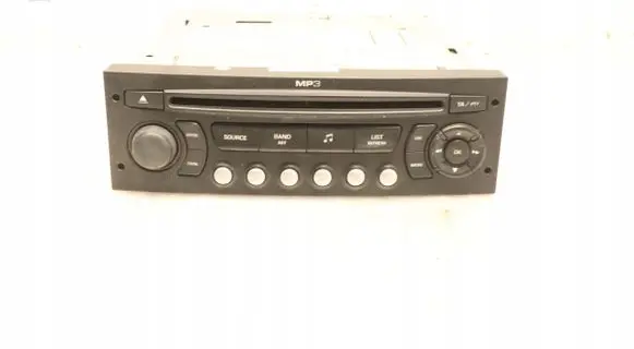 Radio/GPS head unit trim