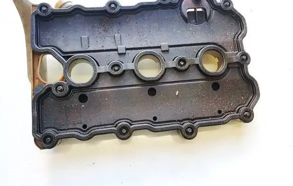 Audi A6 S6 C6 4F Rocker cam cover 06E103471G