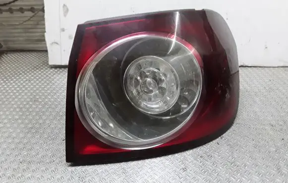 Volkswagen Golf Plus Rear/tail lights 5M0945096K
