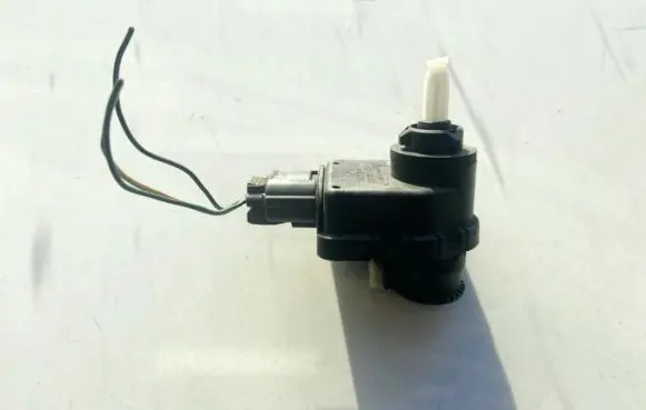 Rover 45 Headlight level adjustment motor 0307852320
